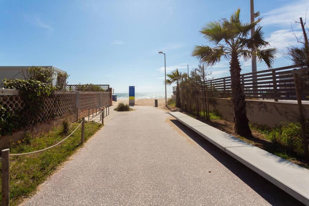 A Pie De Playa En Gava Mar! Apartman Kültér fotó